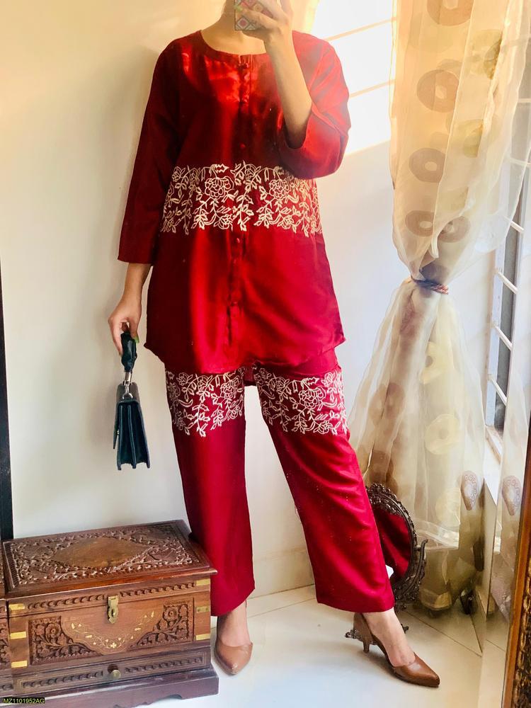 Embroidered 2 pc suit